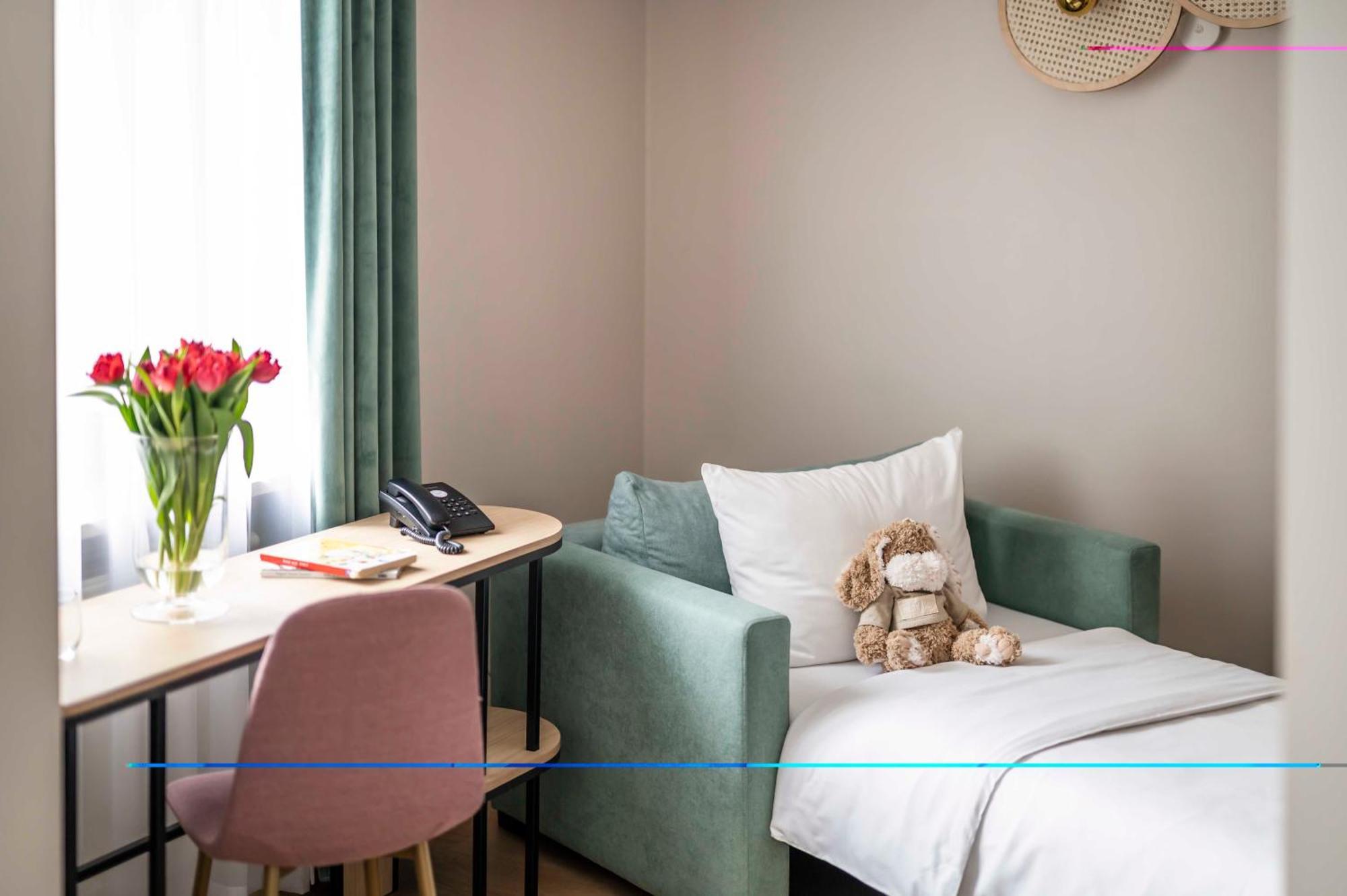 קרקוב Hotel H12**** חדר תמונה